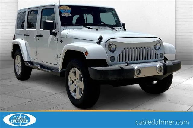 White 2018 Jeep Wrangler JK Unlimited Sahara for sale in Topeka, KS