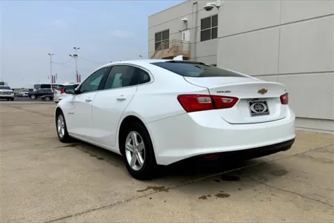 More photos of 2023 Chevrolet Malibu LT at Cable Dahmer of Topeka, KS