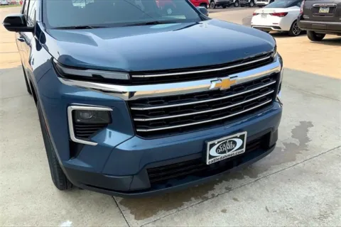 Another view of 2025 Chevrolet Traverse LT for sale in Topeka, KS at Cable Dahmer of Topeka