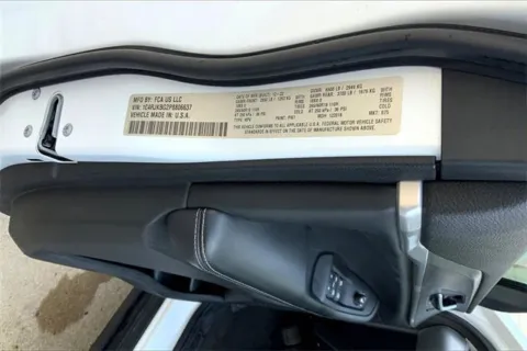More photos of 2023 Jeep Grand Cherokee L Limited at Cable Dahmer of Topeka, KS