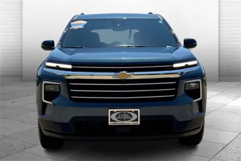 Photos of 2025 Chevrolet Traverse LT for sale in Topeka, KS at Cable Dahmer of Topeka