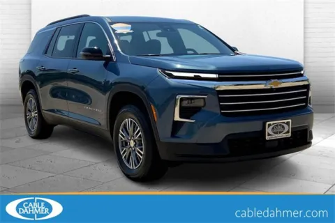 Blue 2025 Chevrolet Traverse LT for sale in Topeka, KS