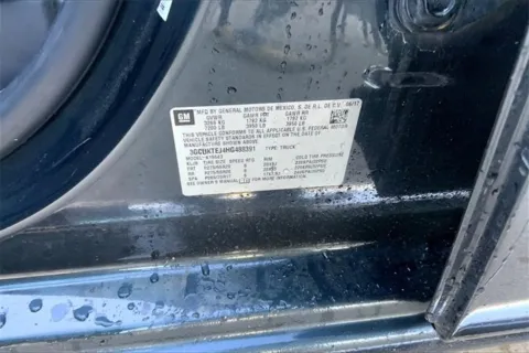 More photos of 2017 Chevrolet Silverado 1500 High Country at Cable Dahmer of Topeka, KS