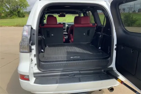 More photos of 2021 Lexus GX 460 Premium at Cable Dahmer of Topeka, KS