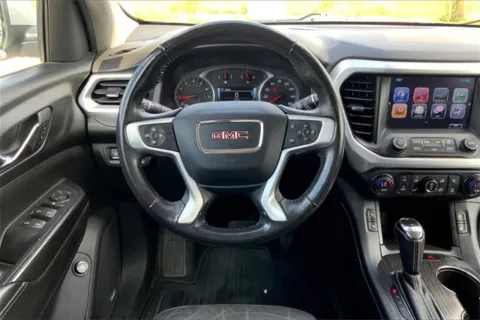 More photos of 2018 GMC Acadia SLT at Cable Dahmer of Topeka, KS