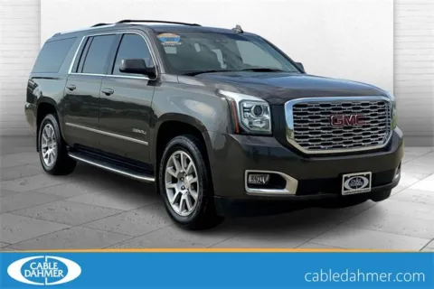 Gray 2019 GMC Yukon XL Denali for sale in Topeka, KS