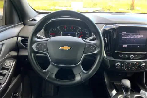 More photos of 2023 Chevrolet Traverse LT Leather at Cable Dahmer of Topeka, KS
