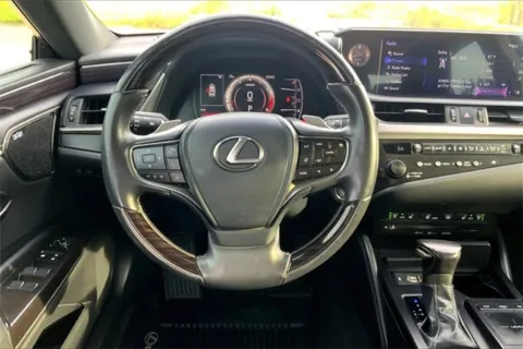 More photos of 2019 Lexus ES 350 at Cable Dahmer of Topeka, KS