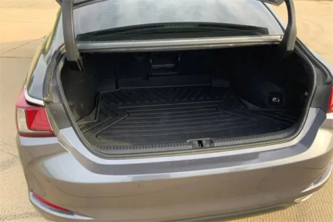 More photos of 2019 Lexus ES 350 at Cable Dahmer of Topeka, KS