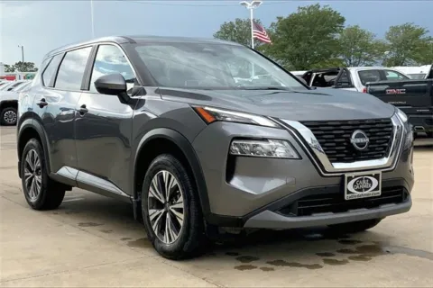 Gray 2023 Nissan Rogue SV for sale in Topeka, KS