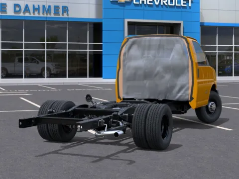 More photos of 2025 Chevrolet Express Cutaway 3500 1WT at Cable Dahmer of Topeka, KS