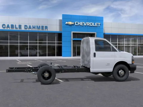 More photos of 2025 Chevrolet Express Cutaway 3500 1WT at Cable Dahmer of Topeka, KS