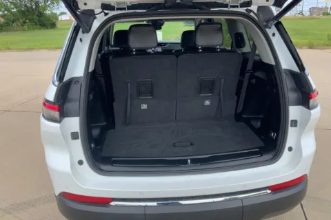 More photos of 2023 Jeep Grand Cherokee L Limited at Cable Dahmer of Topeka, KS