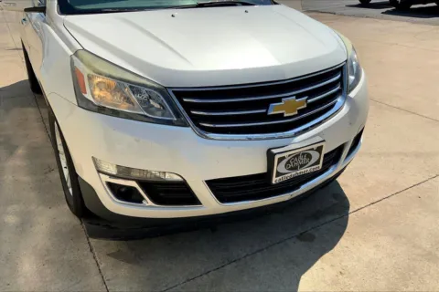 Another view of 2014 Chevrolet Traverse LT for sale in Topeka, KS at Cable Dahmer of Topeka