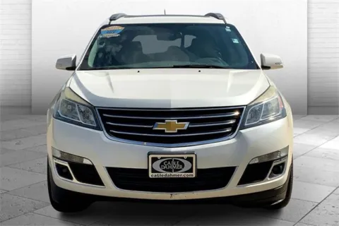 Photos of 2014 Chevrolet Traverse LT for sale in Topeka, KS at Cable Dahmer of Topeka