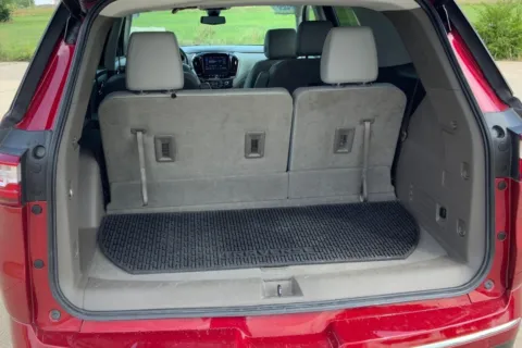 More photos of 2020 Chevrolet Traverse Premier at Cable Dahmer of Topeka, KS