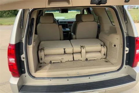 More photos of 2010 Chevrolet Tahoe LTZ at Cable Dahmer of Topeka, KS