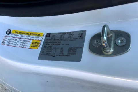 More photos of 2017 GMC Sierra 1500 REG CAB 2WD 133.0 at Cable Dahmer of Topeka, KS