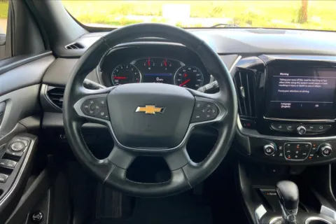 More photos of 2023 Chevrolet Traverse LT Leather at Cable Dahmer of Topeka, KS