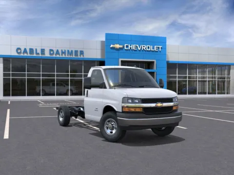 White 2025 Chevrolet Express Commercial Cutaway 1WT for sale in Topeka, KS