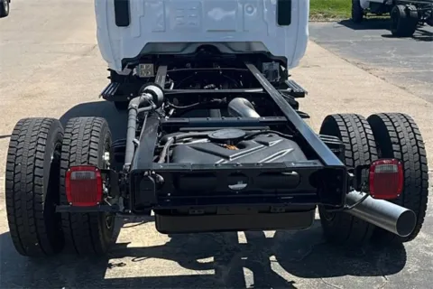 More photos of 2024 Chevrolet Silverado 5500 HD Work Truck at Cable Dahmer of Topeka, KS