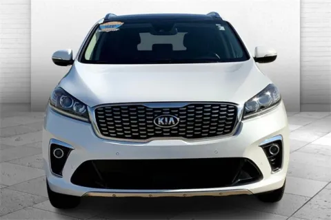 Photos of 2019 Kia Sorento SX V6 for sale in Topeka, KS at Cable Dahmer of Topeka