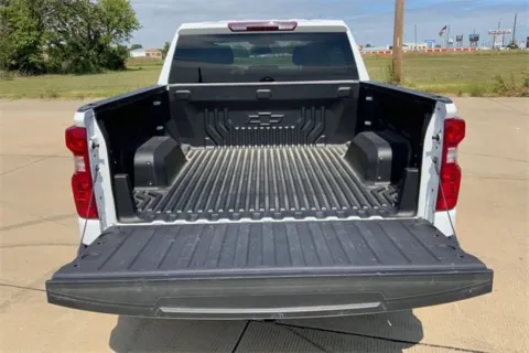 More photos of 2023 Chevrolet Silverado 1500 LT (2FL) at Cable Dahmer of Topeka, KS