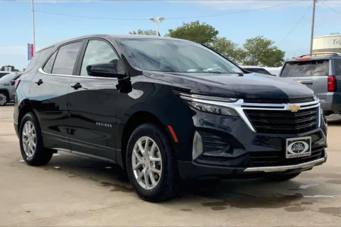 Black 2024 Chevrolet Equinox LT for sale in Topeka, KS