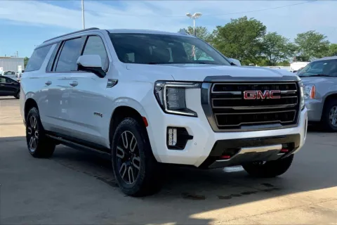 White 2023 GMC Yukon XL AT4 for sale in Topeka, KS