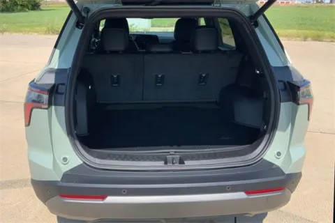 More photos of 2025 Chevrolet Equinox LT at Cable Dahmer of Topeka, KS