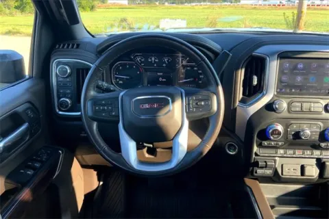 More photos of 2022 GMC Sierra 2500 HD SLT at Cable Dahmer of Topeka, KS