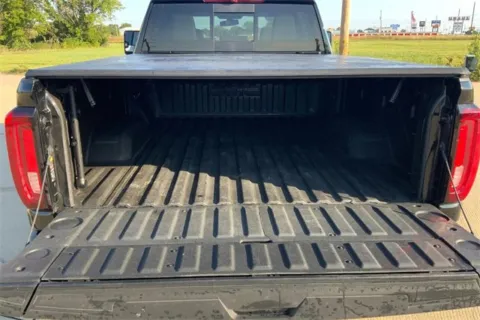 More photos of 2022 GMC Sierra 2500 HD SLT at Cable Dahmer of Topeka, KS