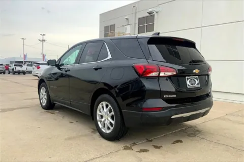 More photos of 2022 Chevrolet Equinox LT at Cable Dahmer of Topeka, KS