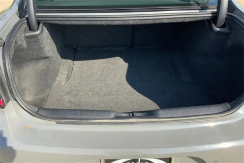 More photos of 2019 Dodge Charger SXT at Cable Dahmer of Topeka, KS