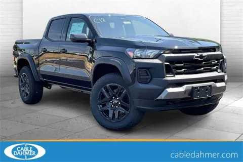 Black 2025 Chevrolet Colorado Trail Boss for sale in Topeka, KS