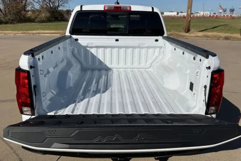 More photos of 2026 Chevrolet Colorado Trail Boss at Cable Dahmer of Topeka, KS