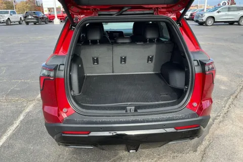 More photos of 2026 Chevrolet Equinox RS at Cable Dahmer of Topeka, KS