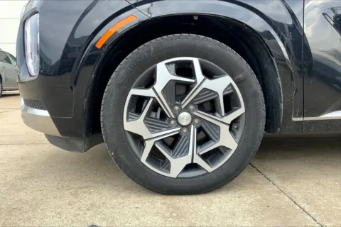 Photos of 2022 Hyundai Palisade Calligraphy for sale in Topeka, KS at Cable Dahmer of Topeka