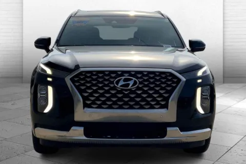 Photos of 2022 Hyundai Palisade Calligraphy for sale in Topeka, KS at Cable Dahmer of Topeka