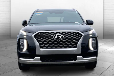 Photos of 2022 Hyundai Palisade Calligraphy for sale in Topeka, KS at Cable Dahmer of Topeka