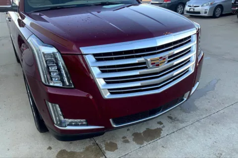 Another view of 2019 Cadillac Escalade Platinum for sale in Topeka, KS at Cable Dahmer of Topeka