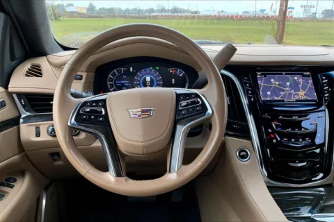 More photos of 2019 Cadillac Escalade Platinum at Cable Dahmer of Topeka, KS