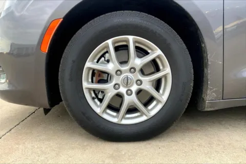 Photos of 2021 Chrysler Voyager LXI for sale in Topeka, KS at Cable Dahmer of Topeka