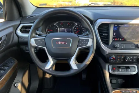 More photos of 2022 GMC Acadia SLE at Cable Dahmer of Topeka, KS