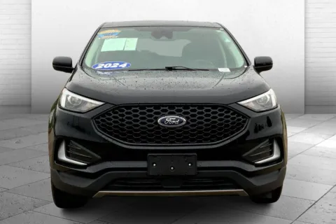 Photos of 2024 Ford Edge SEL for sale in Topeka, KS at Cable Dahmer of Topeka