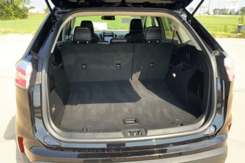 More photos of 2024 Ford Edge SEL at Cable Dahmer of Topeka, KS