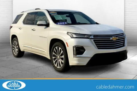 White 2023 Chevrolet Traverse Premier for sale in Topeka, KS