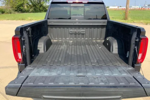 More photos of 2022 GMC Sierra 1500 SLT at Cable Dahmer of Topeka, KS