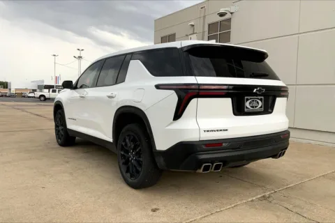 More photos of 2024 Chevrolet Traverse LS at Cable Dahmer of Topeka, KS