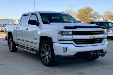 White 2017 Chevrolet Silverado 1500 High Country for sale in Topeka, KS